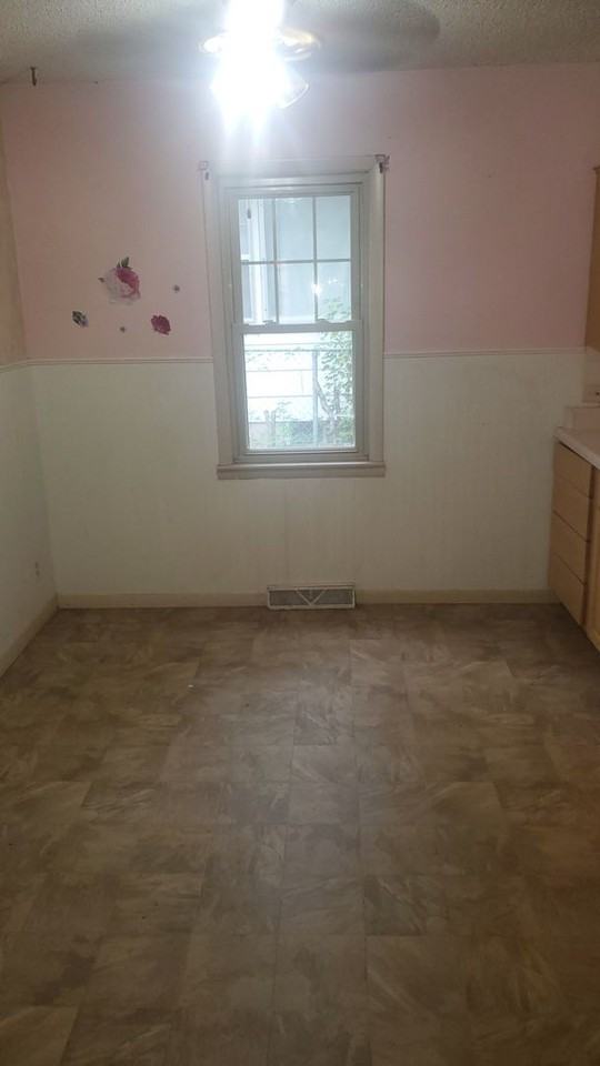534 W 3rd St - Photo 5 of 18