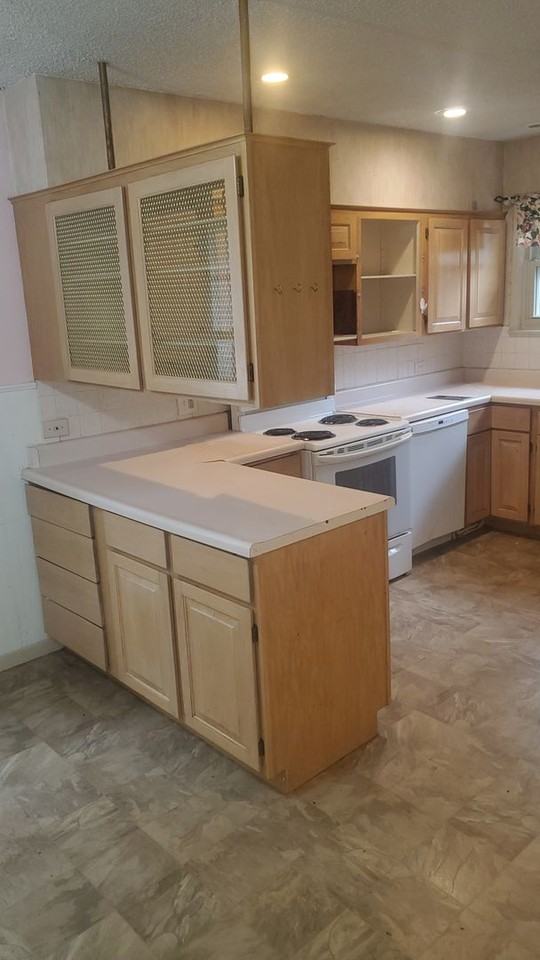 534 W 3rd St - Photo 6 of 18
