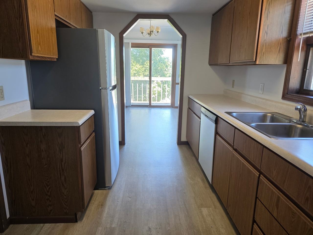 653 Galena Ct - Photo 2 of 21
