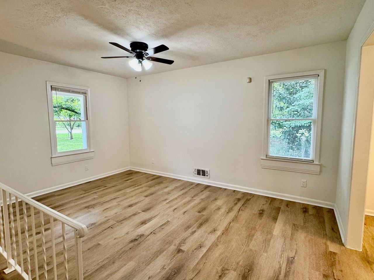 508 Landers Dr Sw - Photo 4 of 24