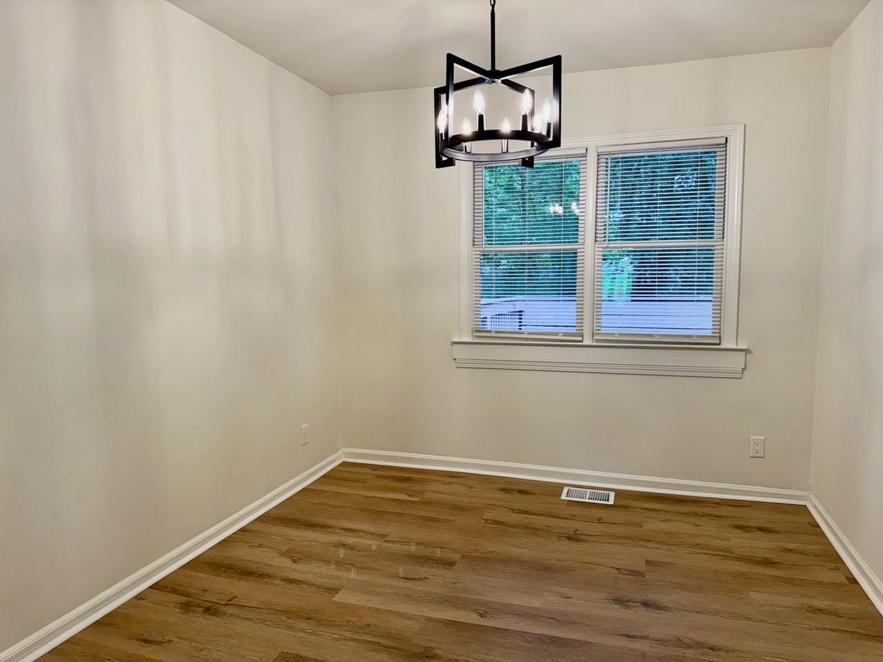 508 Landers Dr Sw - Photo 6 of 24