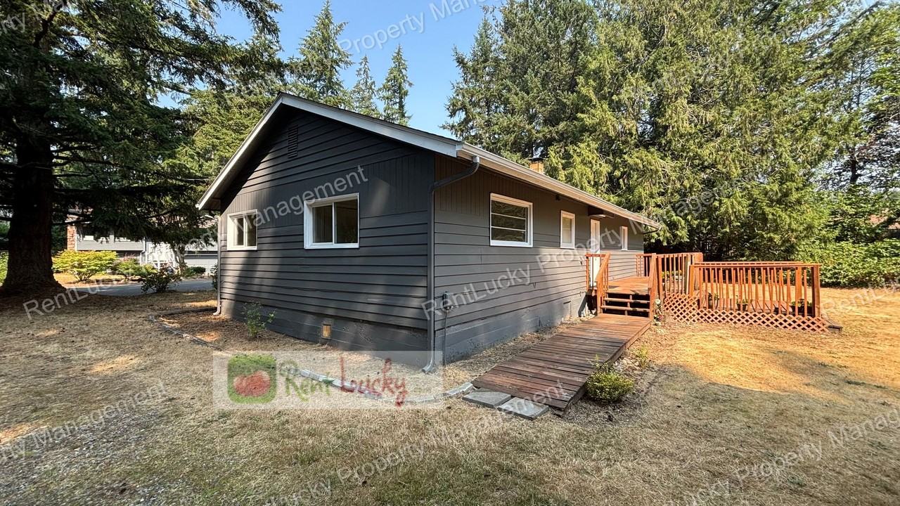 14624 161st Ave Se - Photo 4 of 26