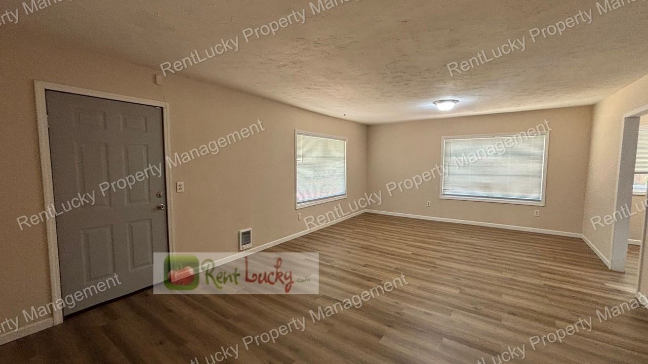 14624 161st Ave Se - Photo 5 of 26