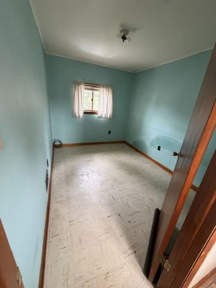 394 S Main St - Photo 6 of 6