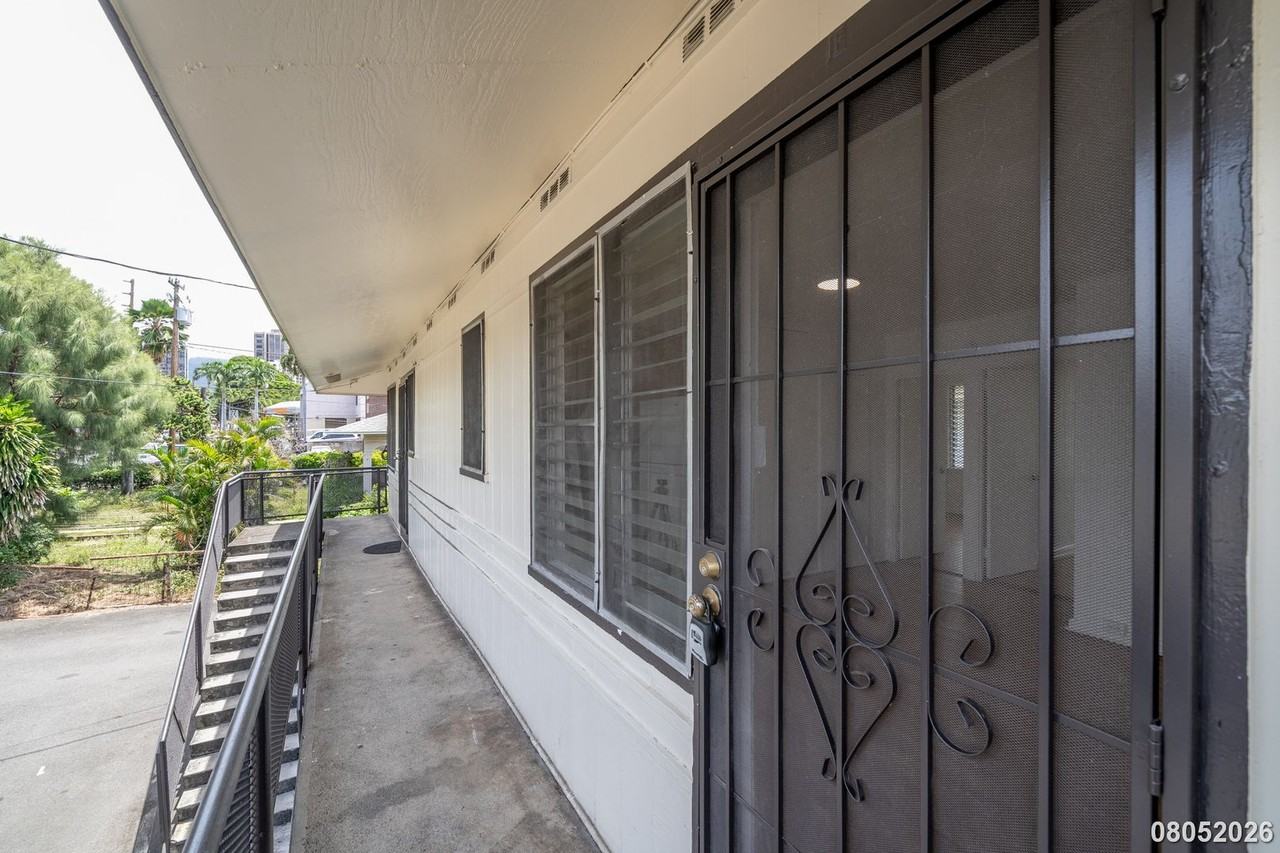 1719 Nuuanu Ave. - Photo 2 of 16