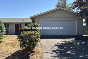 966 Royalty Dr Ne - Photo 1 of 1