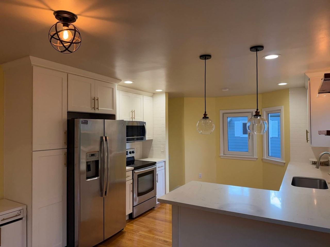 924 N Union Ave - Photo 5 of 50