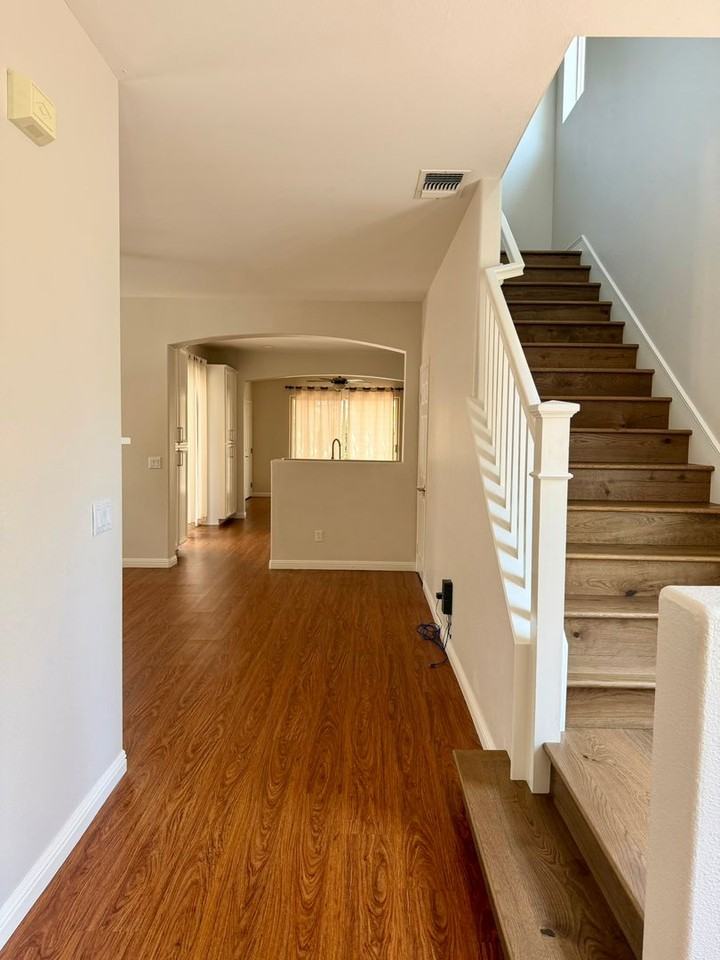 2370 Arbor View St - Photo 5 of 34