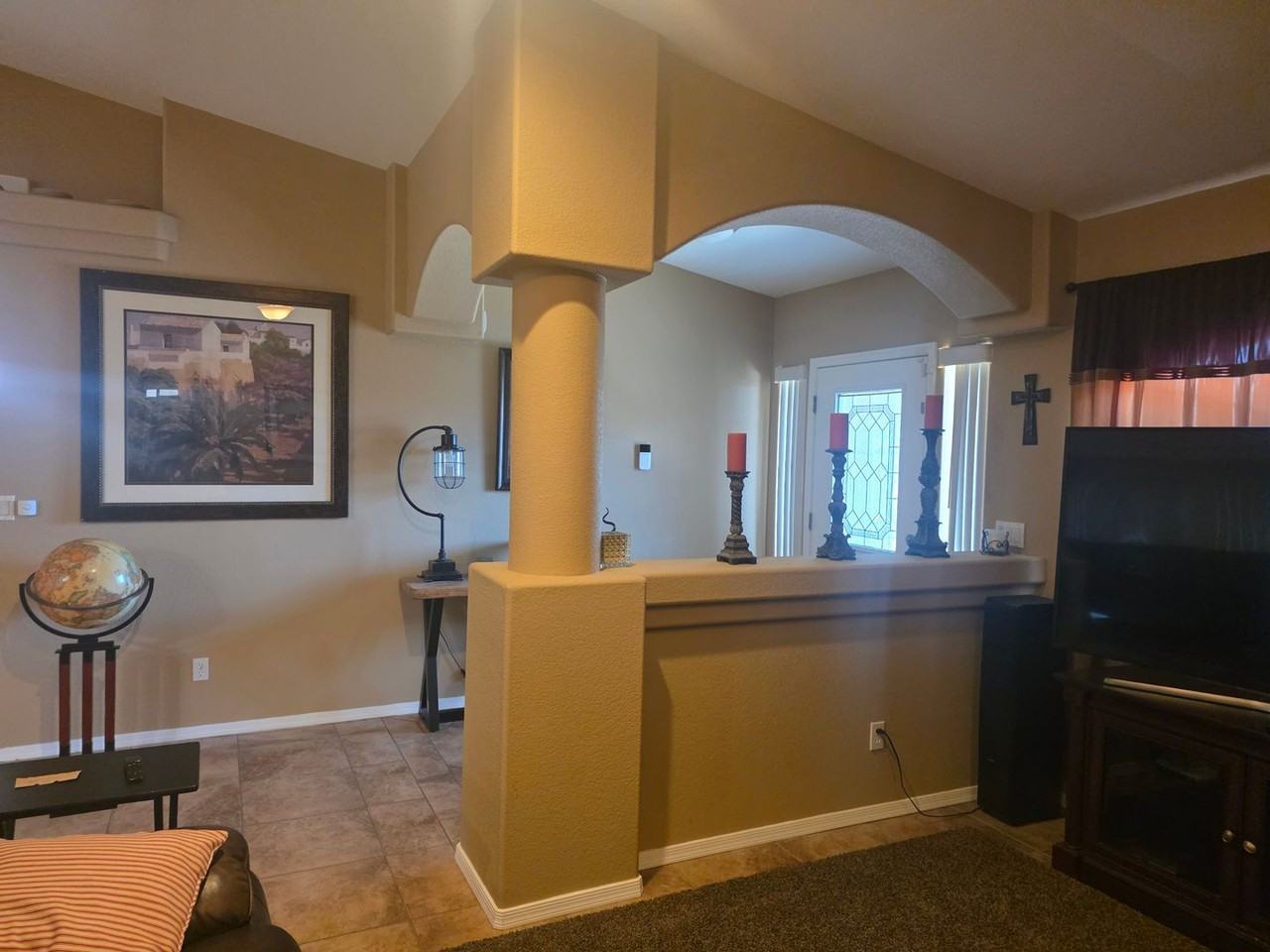 2121 E Desert Lakes Dr - Photo 5 of 41