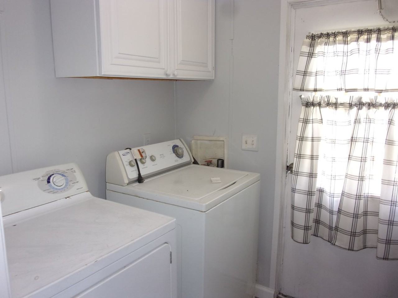 314 Clayton Ave - Photo 7 of 13