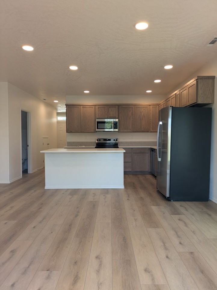 6364 W 36th Pl - Photo 4 of 12