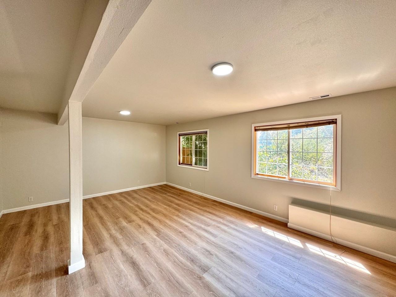 2620 Ne 136th St - Photo 3 of 22