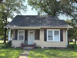featured image of 2209 Hawthorne Ave