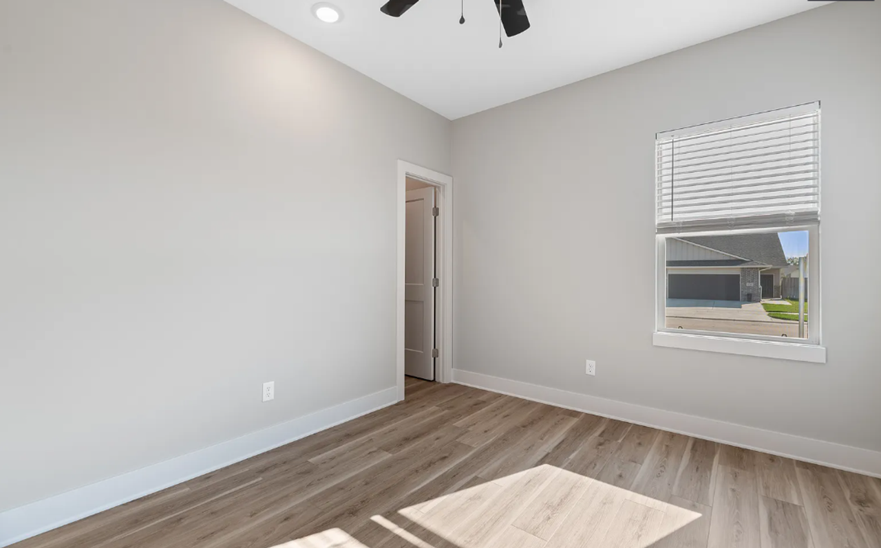 2737 2737 S Airman St - #100-200 - Photo 6 of 17