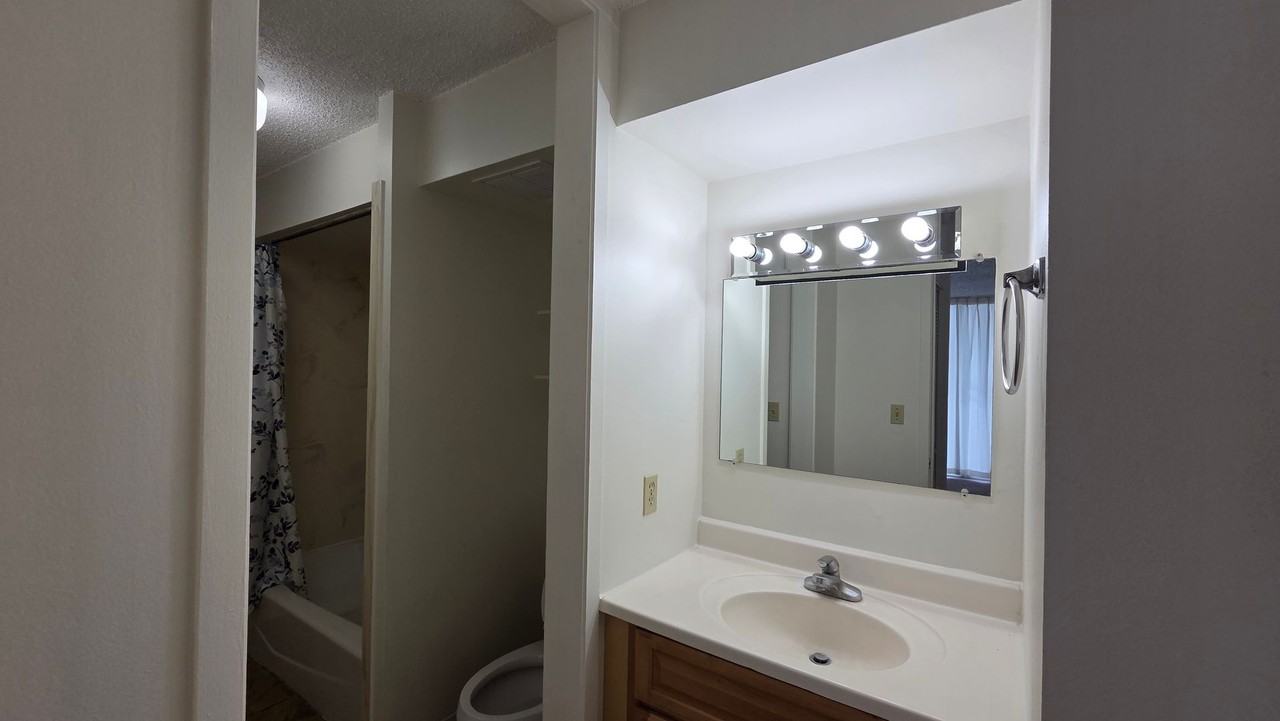 1600 Wilikina Dr #B506 - Photo 5 of 11