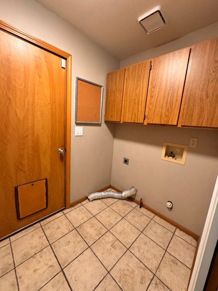 1327 Nw Vallejo Dr - Photo 5 of 13