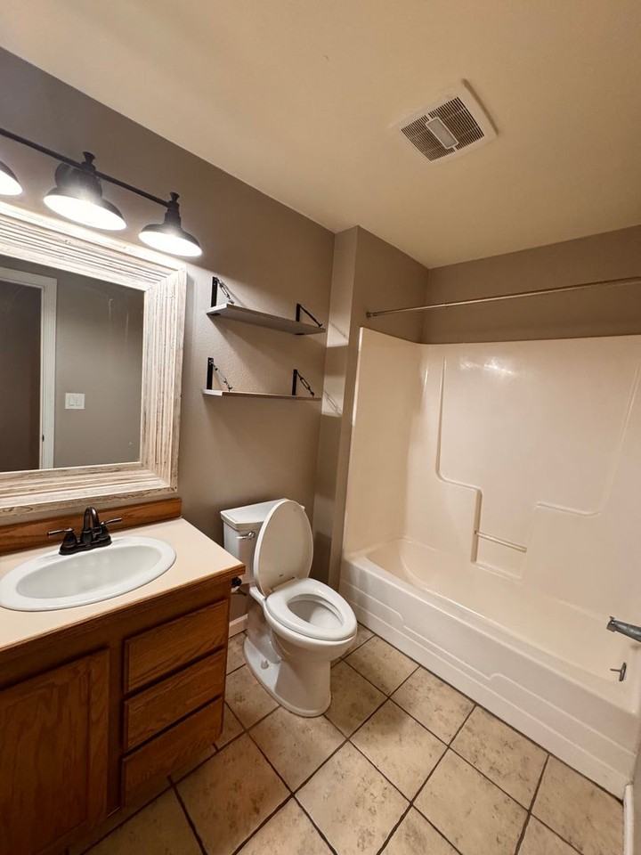 1327 Nw Vallejo Dr - Photo 7 of 13