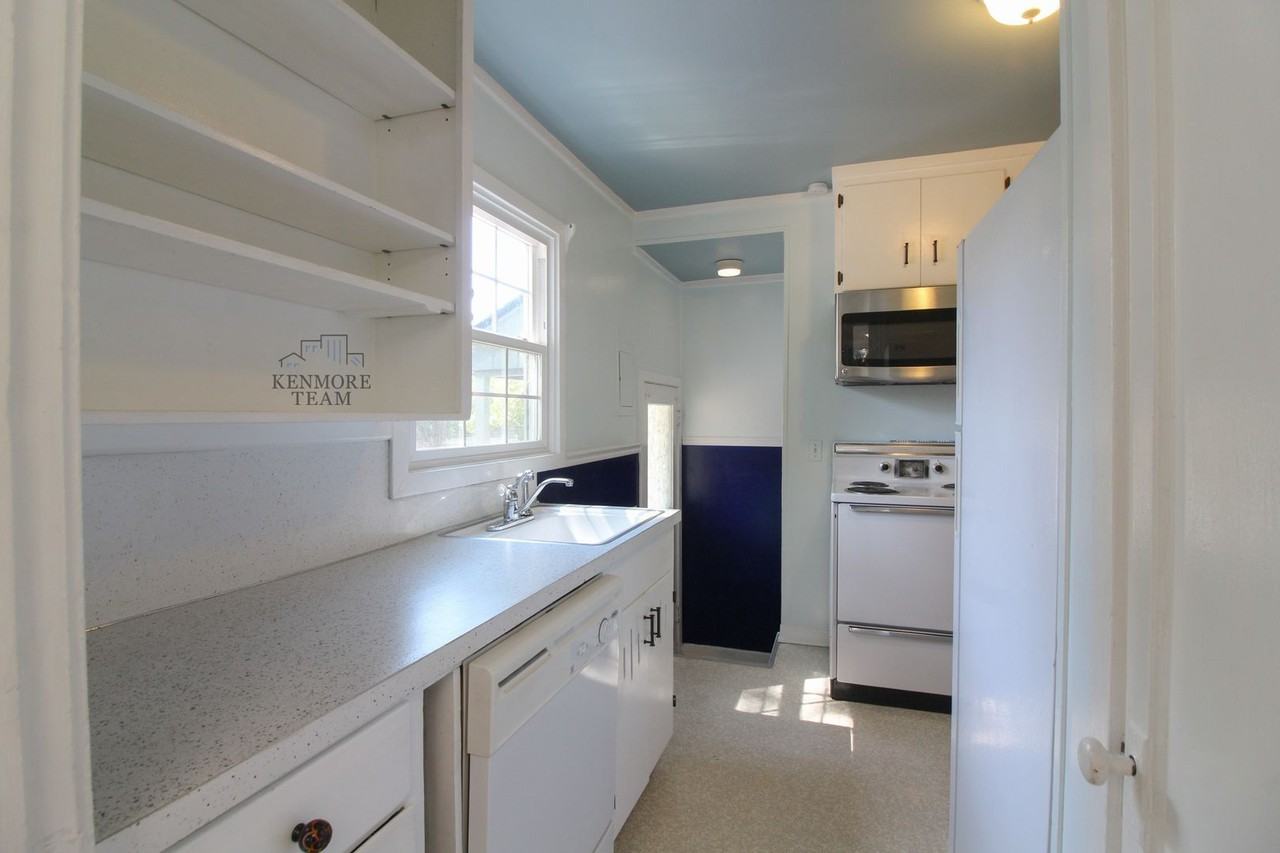 1310 Haupt Ave - Photo 5 of 17