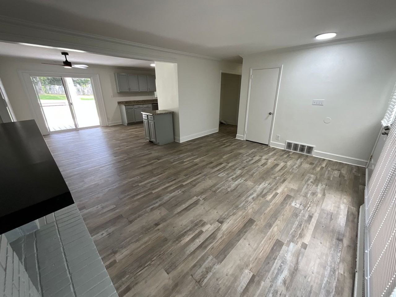 4026 Sedgewood Ln - Photo 5 of 26