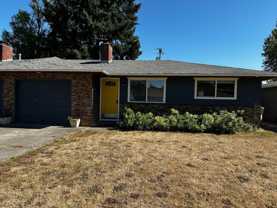 636 Nw Thornton Lake Dr - Photo 1 of 1