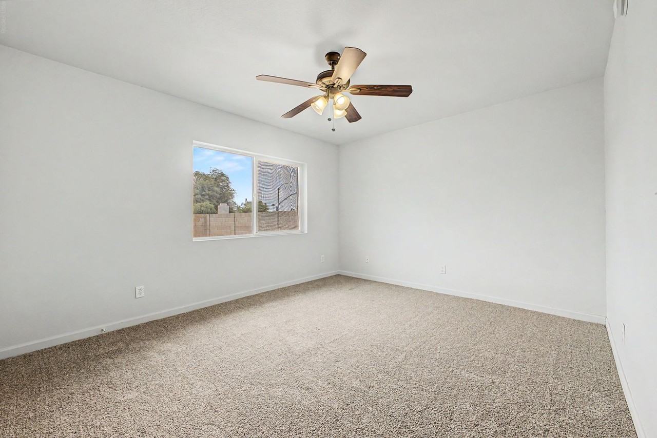 5439 W Becker Ln - Photo 2 of 22