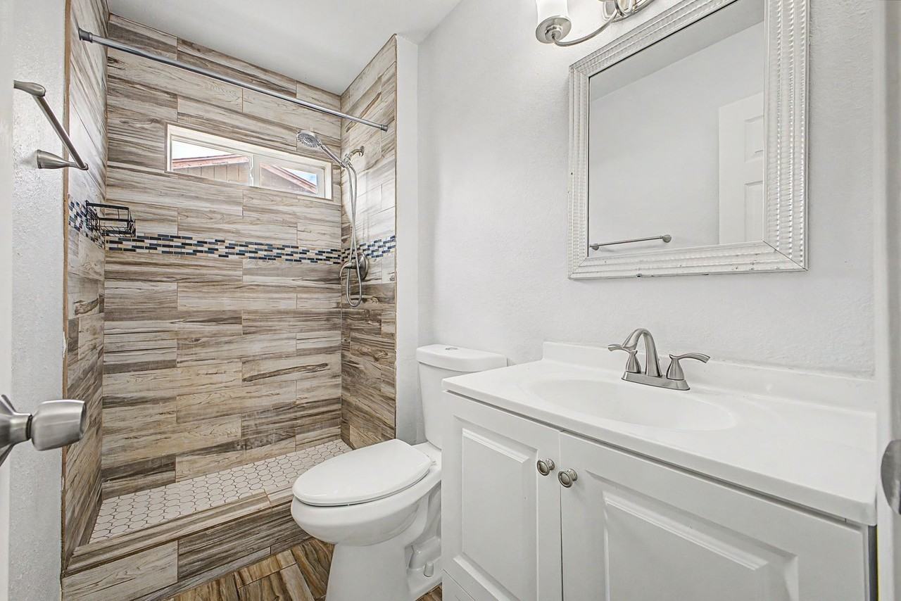 5439 W Becker Ln - Photo 6 of 22