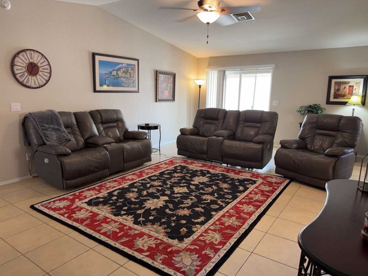 1910 Cabana Dr - Photo 5 of 28