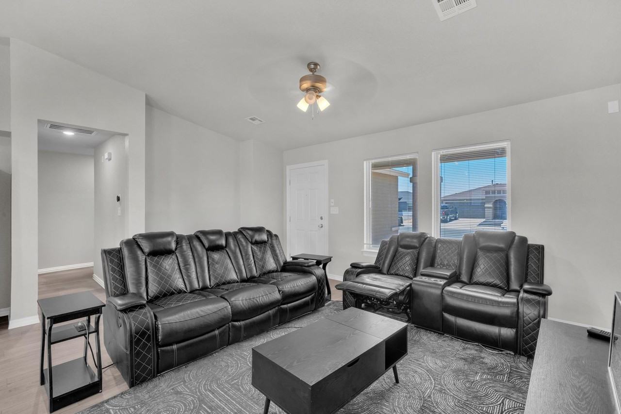 14372 Star Cactus Ave - Photo 4 of 38