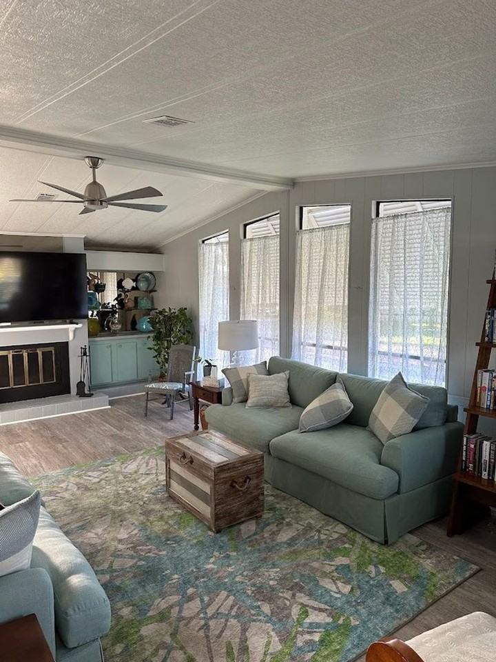 5700 Bayshore Rd - Photo 6 of 42