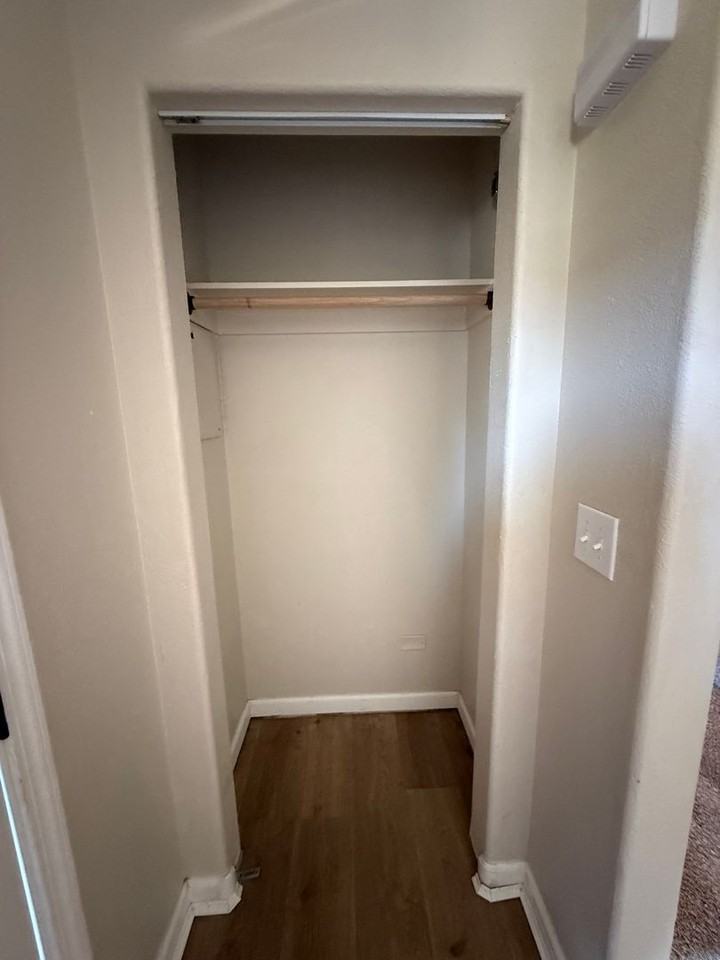 450 Midway Rd - Photo 3 of 22