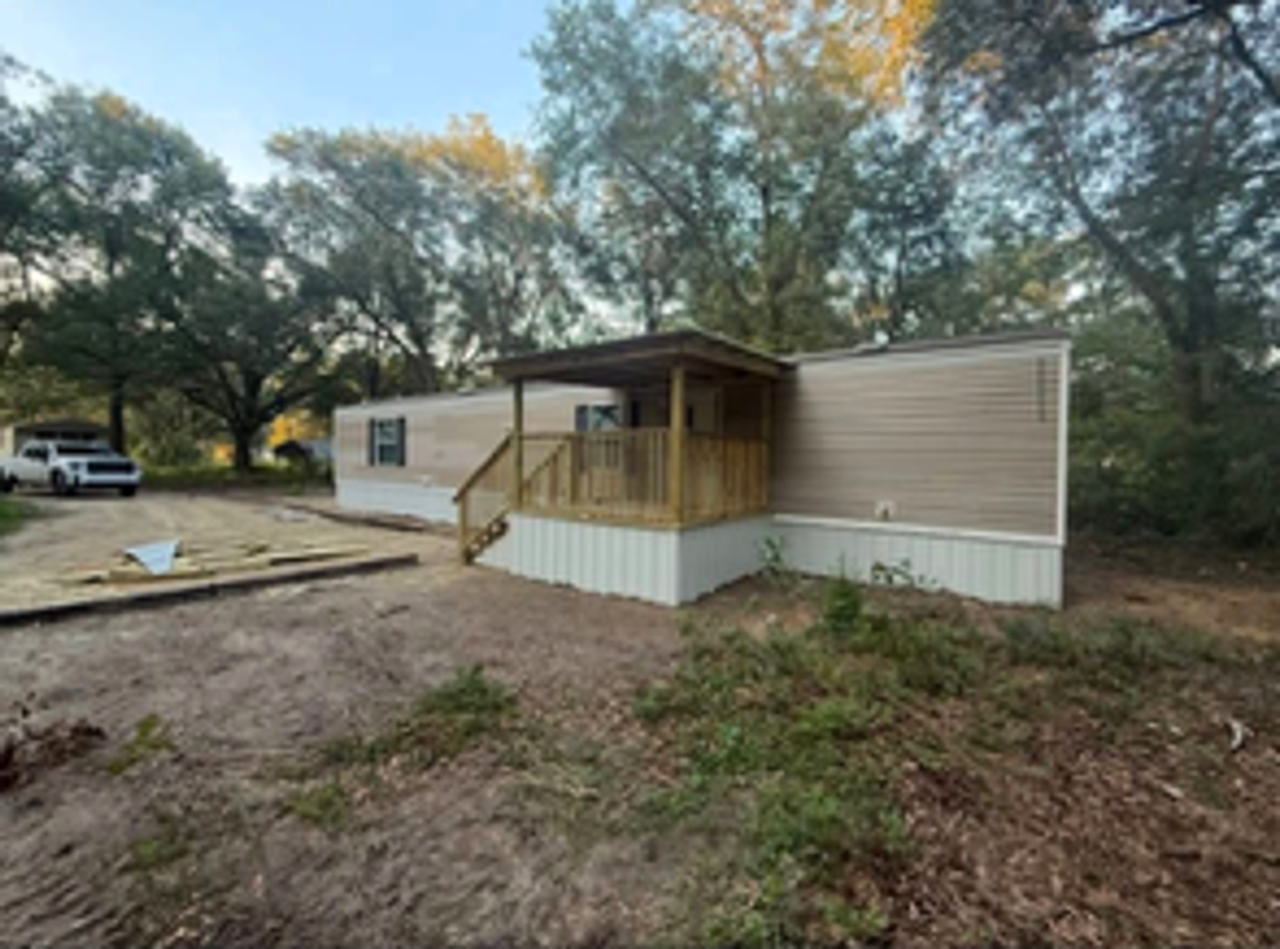 6953 Providence Church Rd - Photo 2 of 9