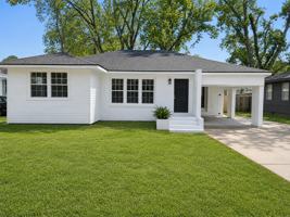 featured image of 233 Roma Dr