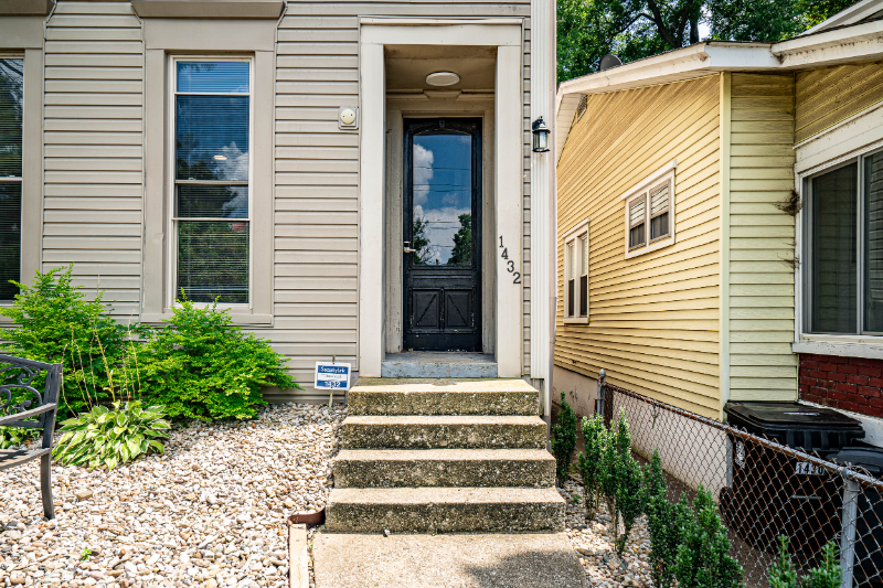 1432 Rufer Ave #1 - Photo 2 of 22