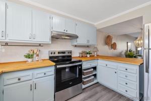featured image of 4264 Loma Riviera Ln