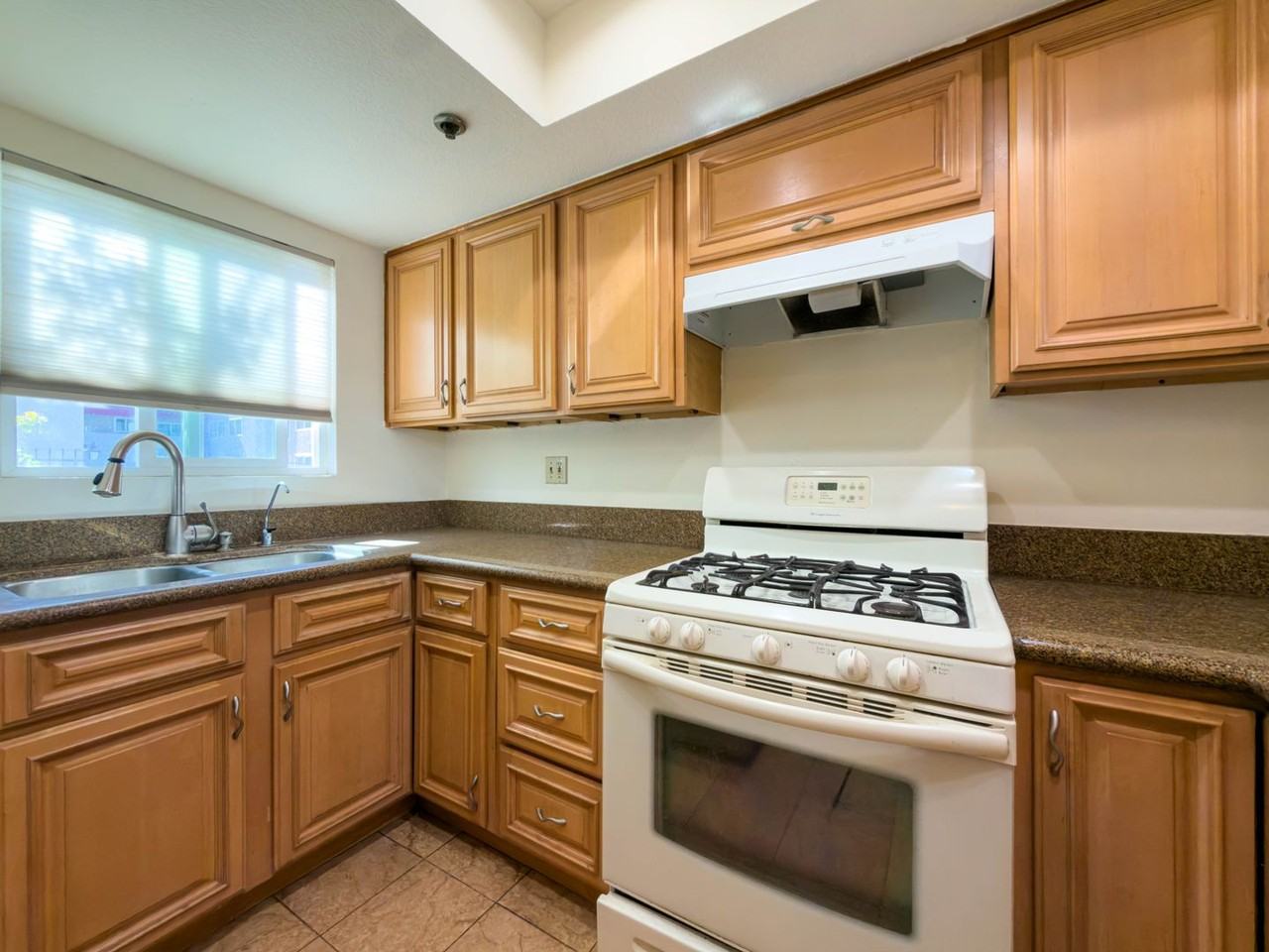 315 Cameron Pl #3 - Photo 7 of 19