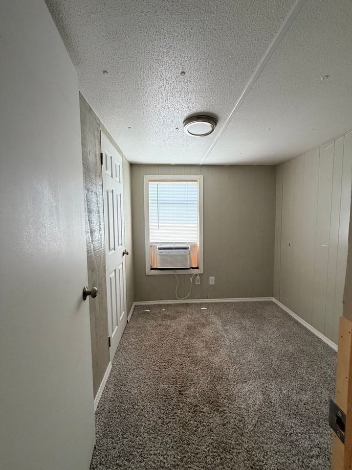315 Thompson Rd - Photo 5 of 13