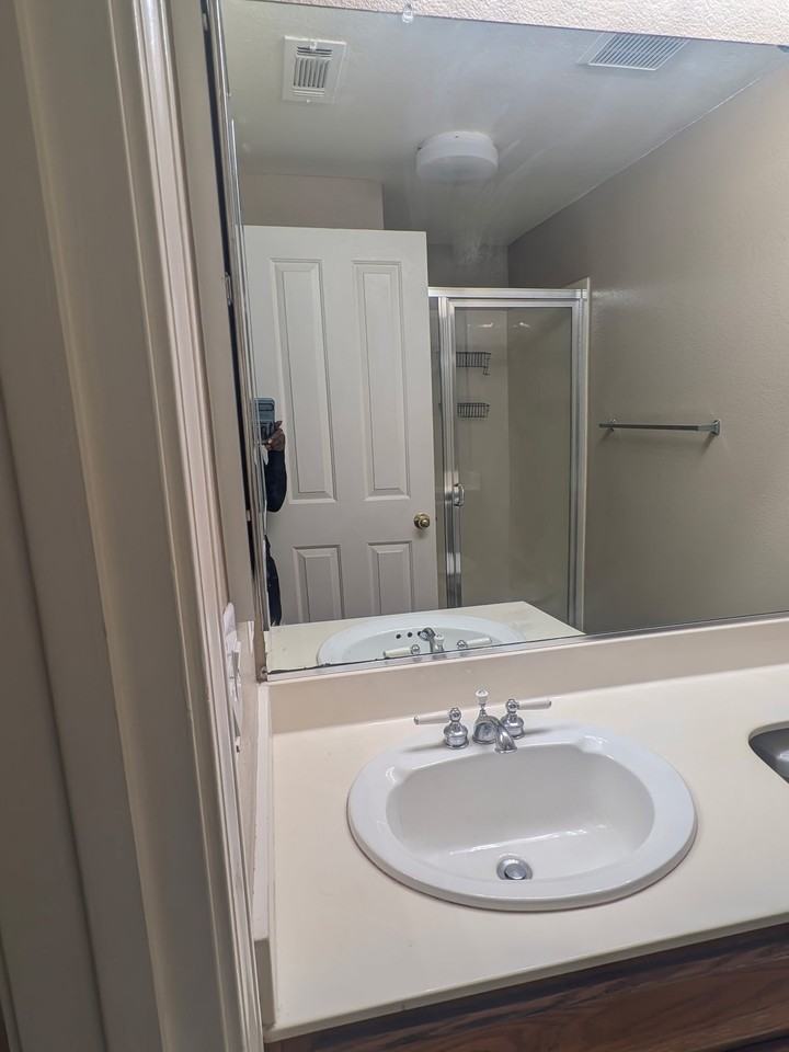 1913 Mount Hamilton Dr - Photo 3 of 11