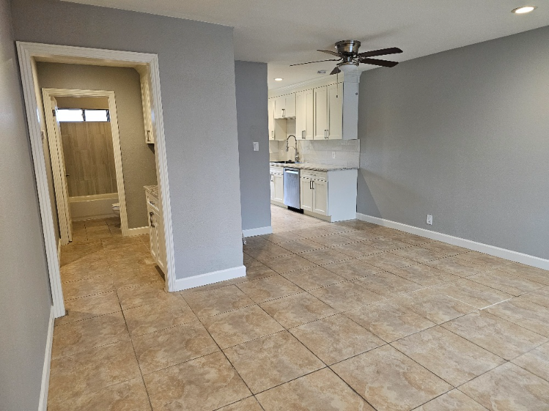1448 Carleton Dr - Photo 6 of 15