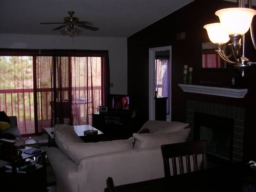 132 Edgewater Ln - Photo 4 of 15