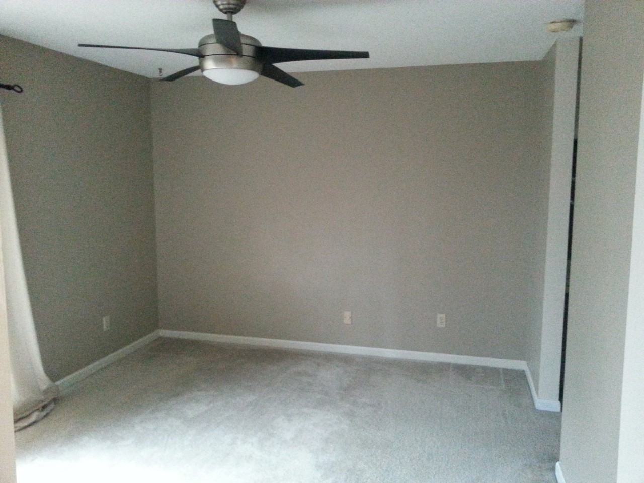 132 Edgewater Ln - Photo 6 of 15
