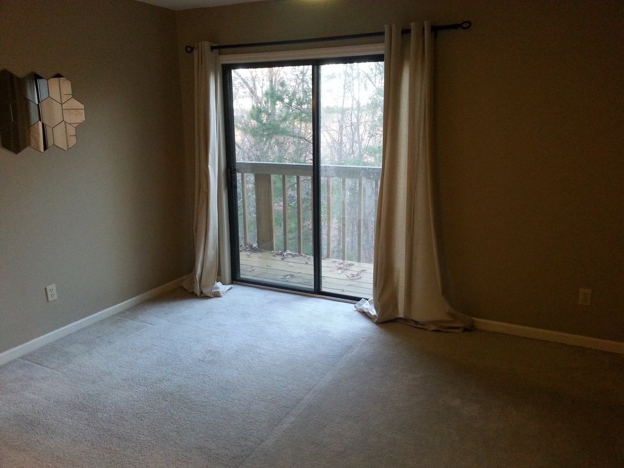 132 Edgewater Ln - Photo 7 of 15