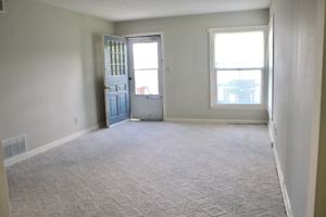 featured image of 211 E 11th St