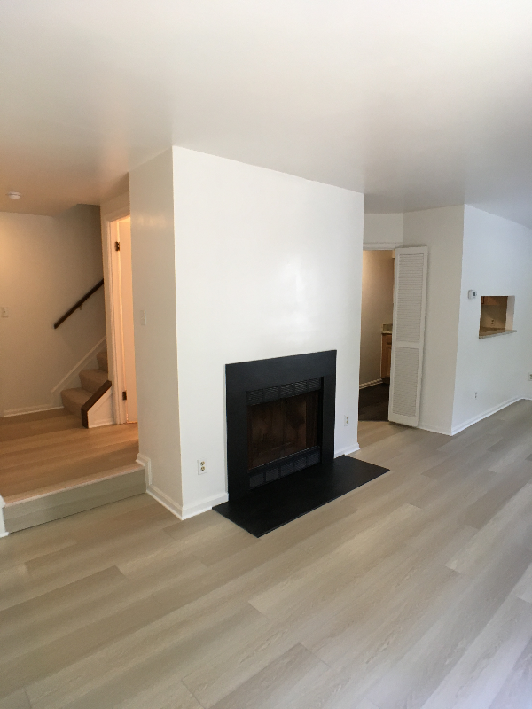 626 Newbridge Ct - Photo 3 of 12