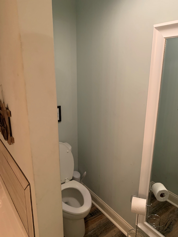 1040 Matthew Ln - Photo 6 of 12