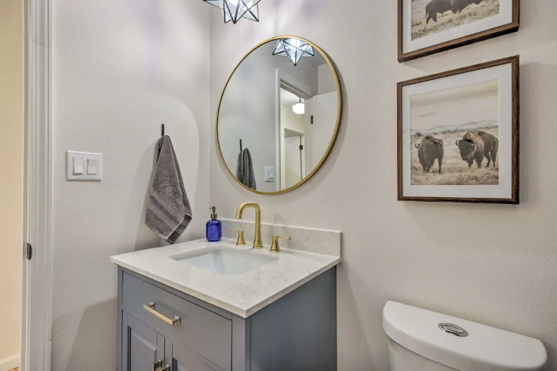 4553 S Roanoke Ave - Photo 4 of 17