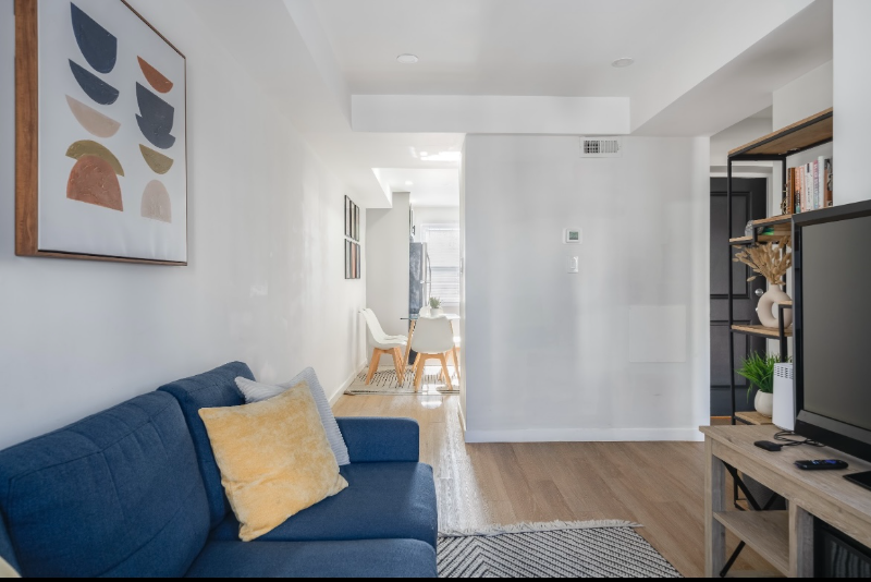 12 W 52nd St #2 - Photo 4 of 24