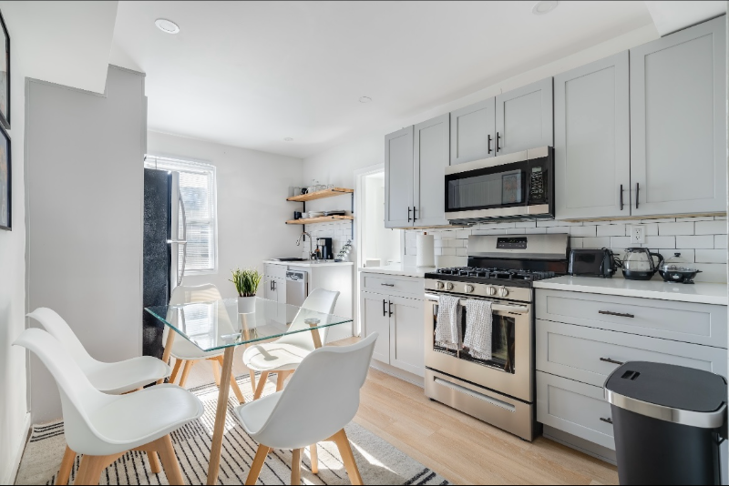 12 W 52nd St #2 - Photo 5 of 24