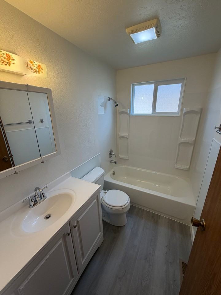1610 S Londoner Ave - Photo 6 of 10