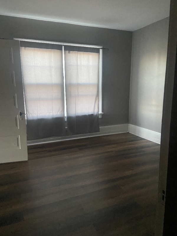 283 Park Ave W #3 - Photo 6 of 6