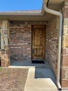 1429 Lauren Ln - Photo 3 of 29
